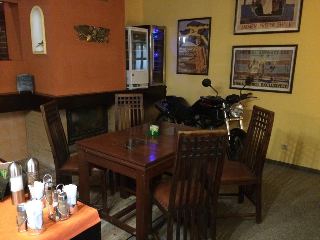Restaurace-penzion U Pilota 3*