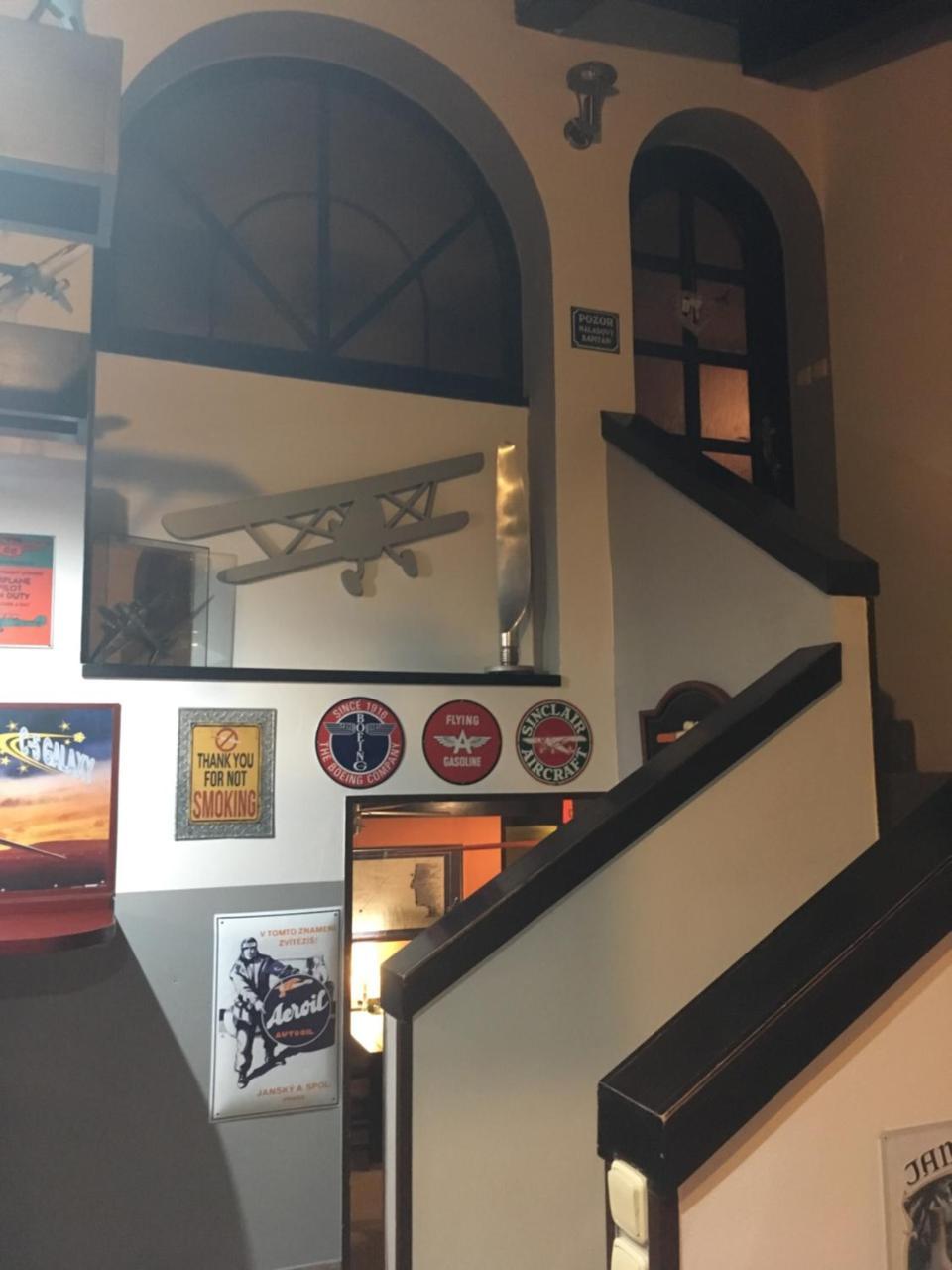 Pensión Restaurace-penzion U Pilota Kněževes